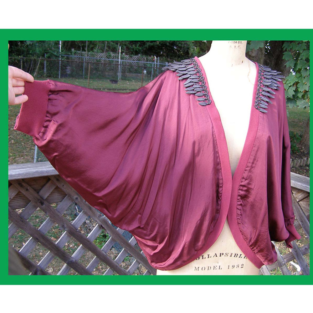 New Elizabeth & James burgundy kimono jacket small